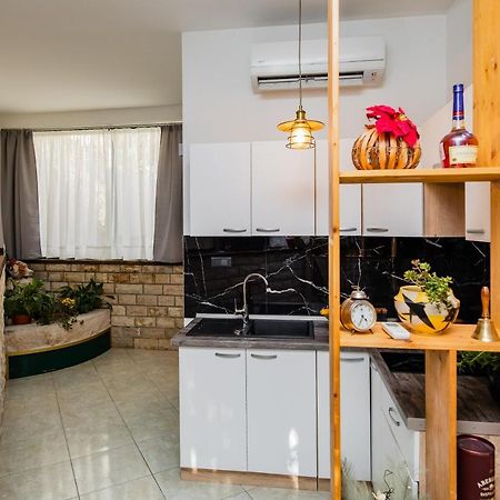 Ferienwohnung Glicinia Šibenik Exterior foto